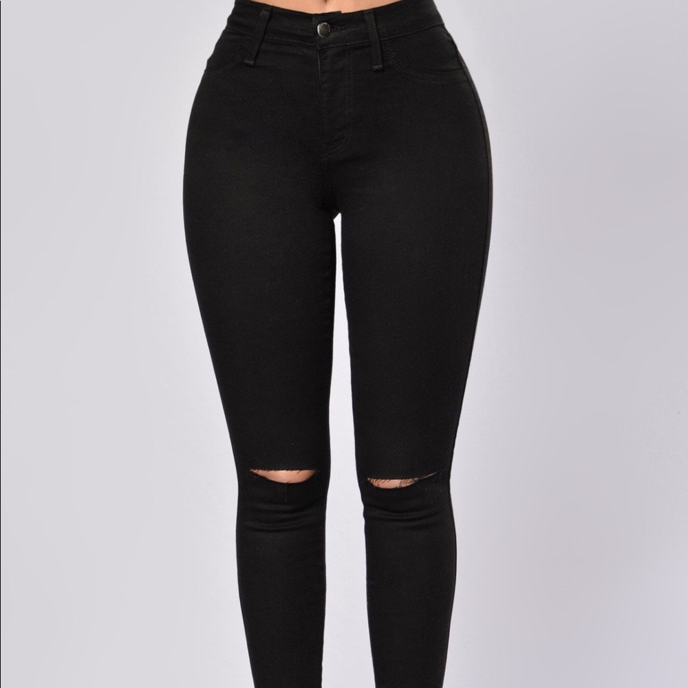 BRAND NEW FASHION NOVA JEANS